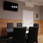 Golden Star - Premium Apart Otel Melk