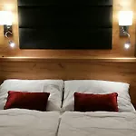 Golden Star - Premium Apartmanhotel