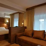 Aparthotel Golden Star - Premium