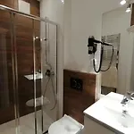 Golden Star - Premium Aparthotel