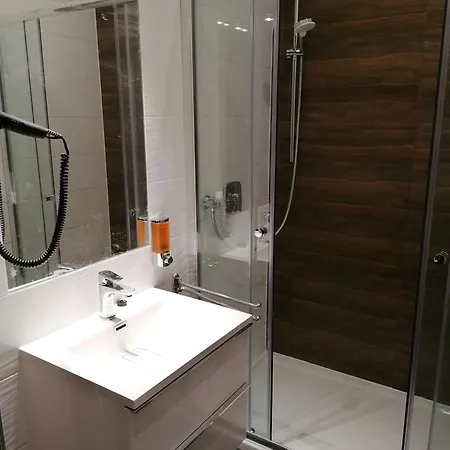 Golden Star - Premium Aparthotel