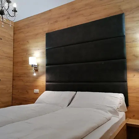Aparthotel Golden Star - Premium Melk