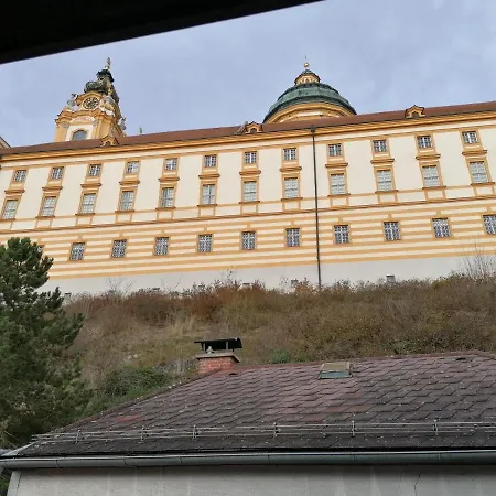 Apartahotel Golden Star - Premium Melk