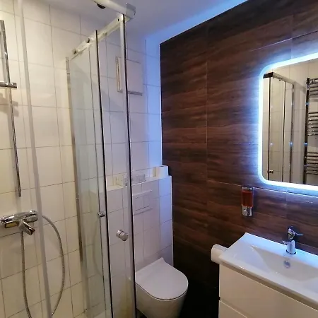 Golden Star - Premium מלון דירות 4*