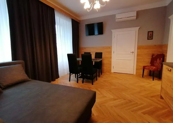 Golden Star - Premium Apartahotel 4*