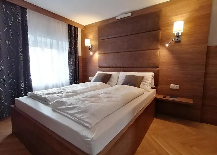 Golden Star - Premium 4* Melk