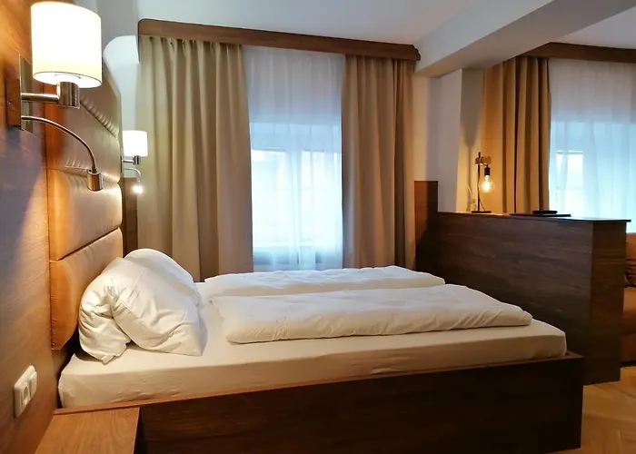 Golden Star - Premium 4* Melk