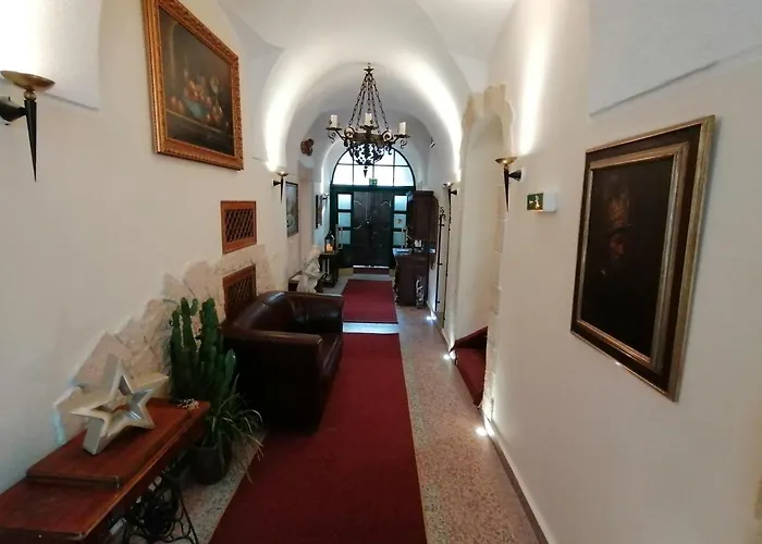 Golden Star - Premium