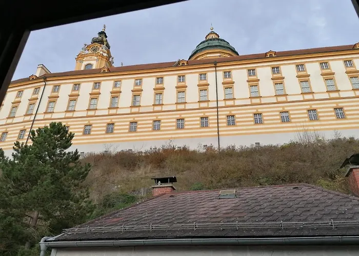 아파트호텔 Golden Star - Premium 멜크