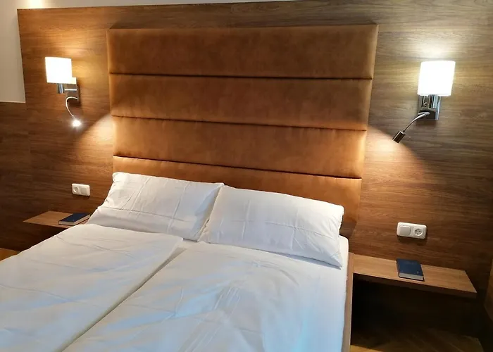 Golden Star - Premium 4*